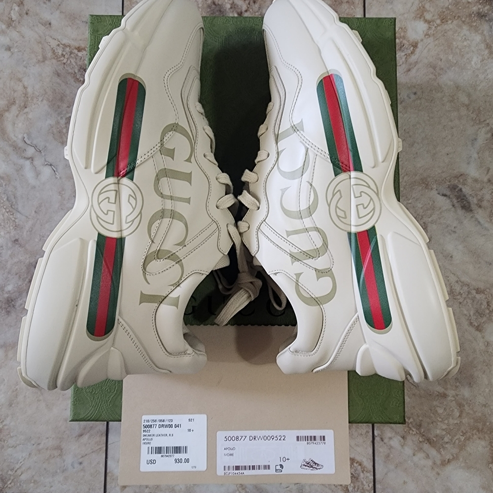 Sneaker - Picture 6 of 16